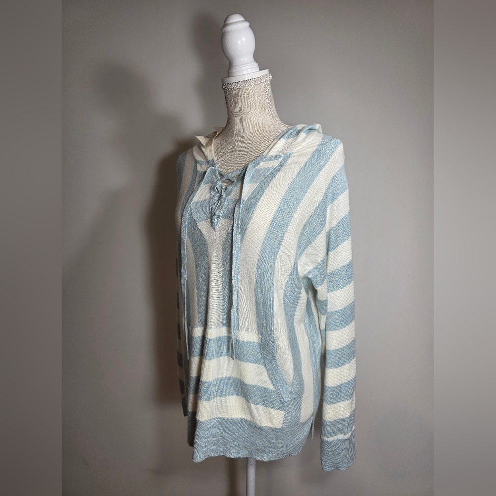 NWT Hem & Thread Blue and Cream Knit Summer Beachwear Hoodie size M